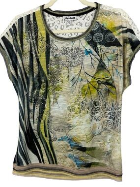 Jac Dale Mixed Media Graphic Top Size Large Rhinestone Embellished Lace Back